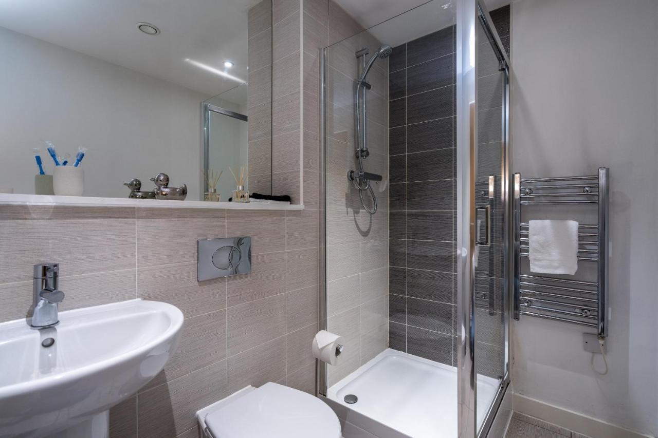 Cozy Stays The Exchange Manchester City Centre Salford  Bagian luar foto